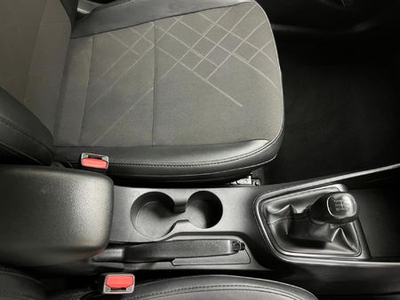 2024-Hyundai-i20-12-Motion_20
