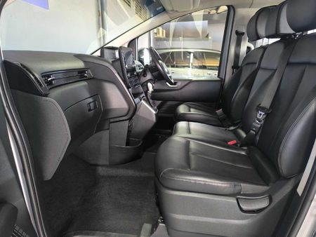 2023-Hyundai-Staria-22d-Executive-Auto-11-Seat_9
