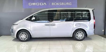 2023-Hyundai-Staria-22d-Executive-Auto-11-Seat_3