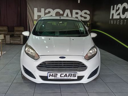 2016-Ford-Fiesta-10-EcoBoost-Titanium-Auto-5-dr_5