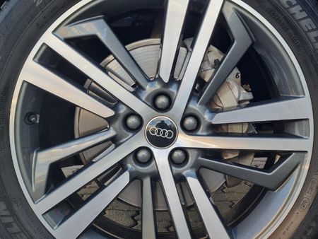 2025-Audi-Q5-Sportback-quattro-Black-Edition-40-TDI_9