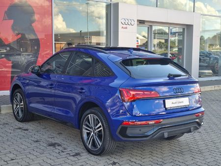 2025-Audi-Q5-Sportback-quattro-Black-Edition-40-TDI_8