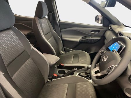 2026-Nissan-Magnite-10T-Acenta-Auto_6
