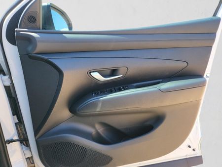 2026-Hyundai-Tucson-20-Premium-Auto_11