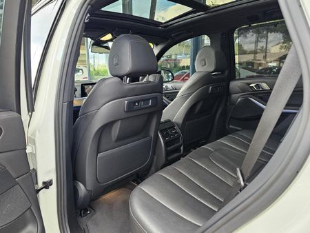 2022-BMW-X5-xDrive30d-M-Sport_10
