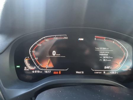 2021-BMW-X4-xDrive20d-M-Sport_4
