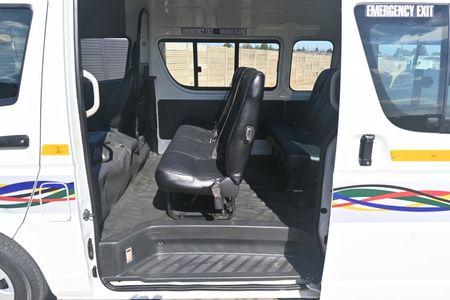 2021-Toyota-Quantum-25-D-4D-Sesfikile-16-seat_9