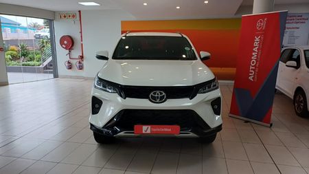 2025-Toyota-Fortuner-28-GD-6-RB-Auto_1
