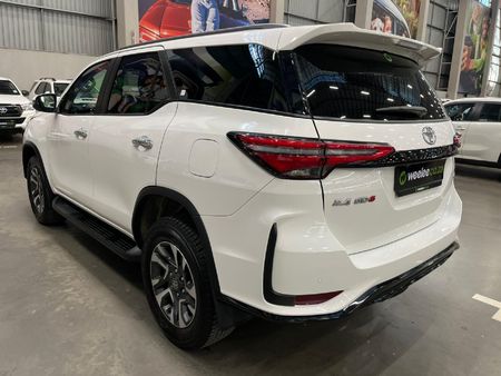 2025-Toyota-Fortuner-24-GD-6-4x4-Auto_4