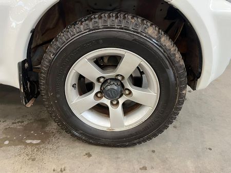 2013-Suzuki-Jimny-13_8
