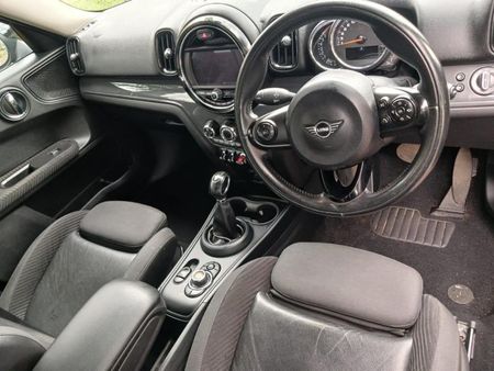 2019-MINI-Countryman-Cooper-S_9