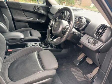 2019-MINI-Countryman-Cooper-S_10