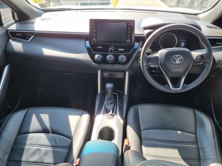 2023-Toyota-Corolla-Cross-18-XS_3