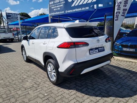 2023-Toyota-Corolla-Cross-18-XS_8