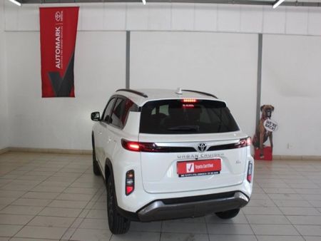 2024-Toyota-Urban-Cruiser-15-XR-Auto_11