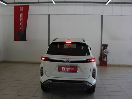 2024-Toyota-Urban-Cruiser-15-XR-Auto_12