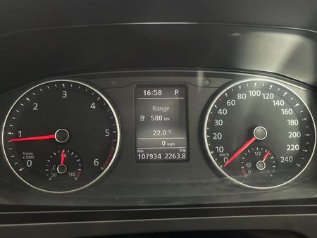 2020-Volkswagen-Kombi-T6-20-TDI-Auto-103kW-Trendline-Plus_2