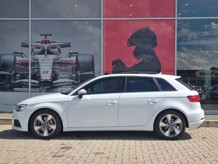 2017-Audi-A3-Sportback-20-TFSI-Auto-40-TFSI_6