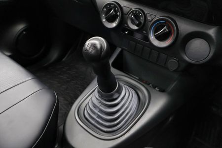 2026-Toyota-Hilux-24-GD-6-Raised-Body-Raider-Single-Cab_13
