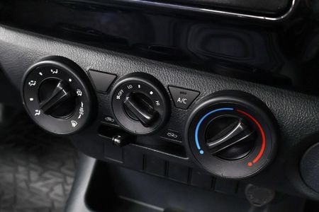 2026-Toyota-Hilux-24-GD-6-Raised-Body-Raider-Single-Cab_14