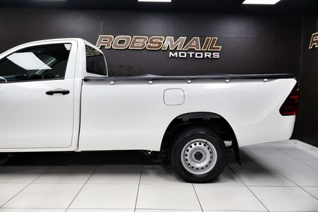 2026-Toyota-Hilux-24-GD-6-Raised-Body-Raider-Single-Cab_4