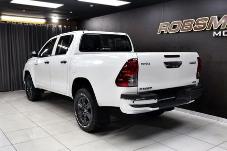 2023-Toyota-Hilux-24-GD-6-Raider-4x4-Double-Cab_5