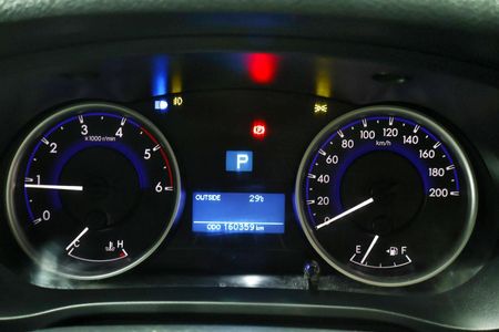 2019-Toyota-Hilux-24-GD-6-Raised-Body-SRX-Auto-Double-Cab_21