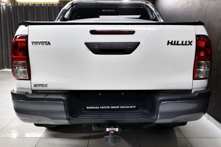 2019-Toyota-Hilux-24-GD-6-Raised-Body-SRX-Auto-Double-Cab_6