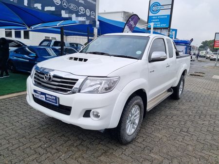 2012-Toyota-Hilux-30-D-4D-Raider-Raised-Body-Double-Cab_0