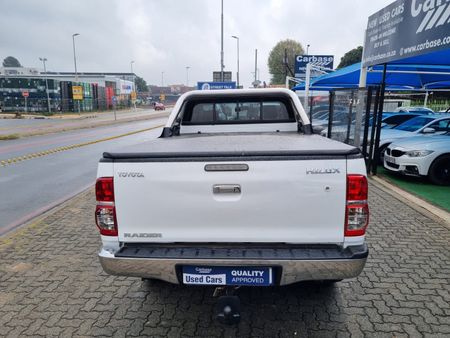 2012-Toyota-Hilux-30-D-4D-Raider-Raised-Body-Double-Cab_9