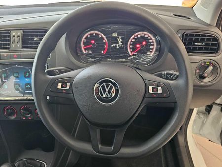 2026-Volkswagen-Polo-Vivo-14_13