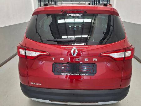 2021-Renault-Triber-10-Intens-Auto_4