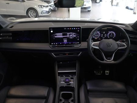 2024-Volkswagen-Tiguan-TIGUAN-14-TSI-110KW-R-LINE-DSG_11