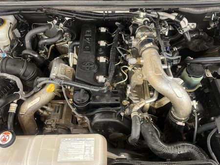 2016-Toyota-Land-Cruiser-Prado-30-TDI-VX-Auto_12