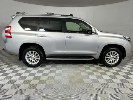2016-Toyota-Land-Cruiser-Prado-30-TDI-VX-Auto_16
