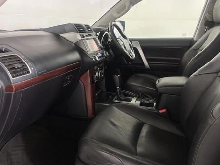 2016-Toyota-Land-Cruiser-Prado-30-TDI-VX-Auto_8