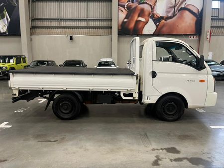 2019-Hyundai-H100-Bakkie-26D-Dropside_7
