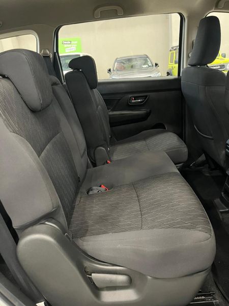 2025-Suzuki-Ertiga-15-GL_11