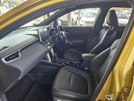 2026-Toyota-Corolla-Cross-18-XS_7