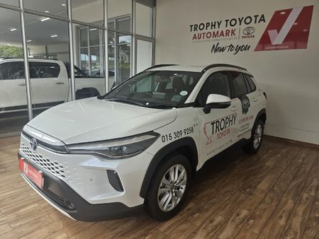2025-Toyota-Corolla-Cross-18-XS-Hybrid_11