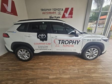 2025-Toyota-Corolla-Cross-18-XS-Hybrid_2