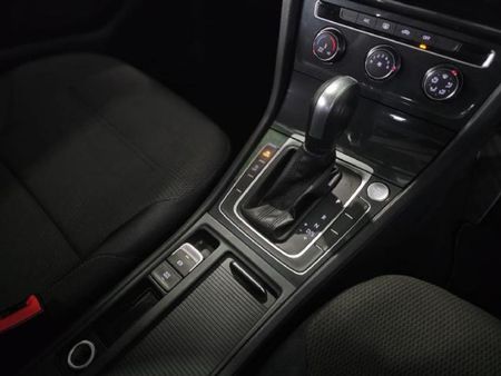 2020-Volkswagen-Golf-VII-14-TSI-Comfortline-Auto_15
