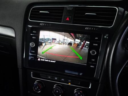 2020-Volkswagen-Golf-VII-14-TSI-Comfortline-Auto_17