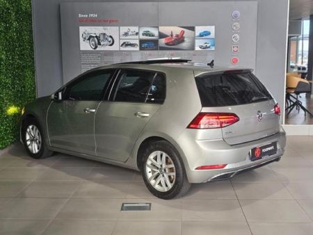 2020-Volkswagen-Golf-VII-14-TSI-Comfortline-Auto_2
