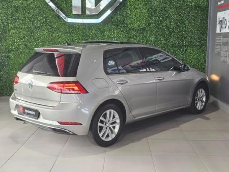 2020-Volkswagen-Golf-VII-14-TSI-Comfortline-Auto_3