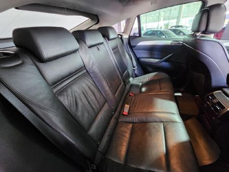 2011-BMW-X6-xDrive35i_12