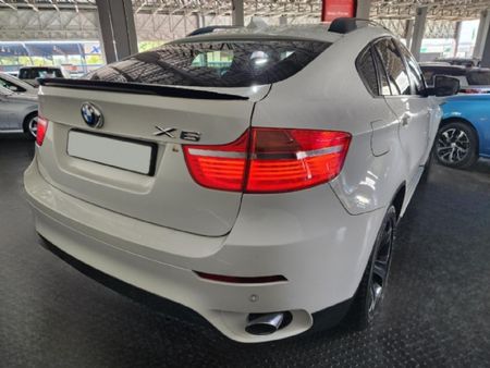 2011-BMW-X6-xDrive35i_4