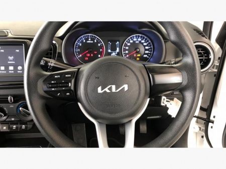 2025-Kia-Pegas-14-LX_15