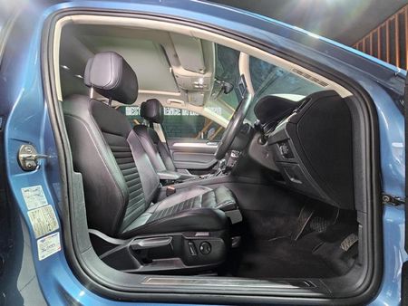 2017-Volkswagen-Passat-20-TSI-Executive-Auto_8