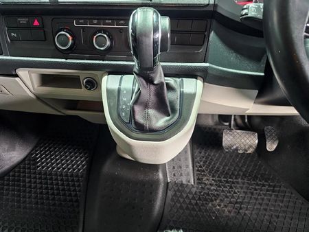2020-Volkswagen-Kombi-T6-20-BiTDI-Trendline-Plus-Auto-132kW_14